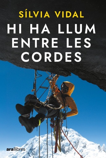 [27573127] HI HA LLUM ENTRE LES CORDES                       